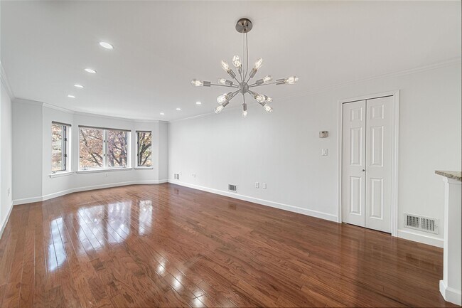 Foto del edificio - 317 Ellery Ct