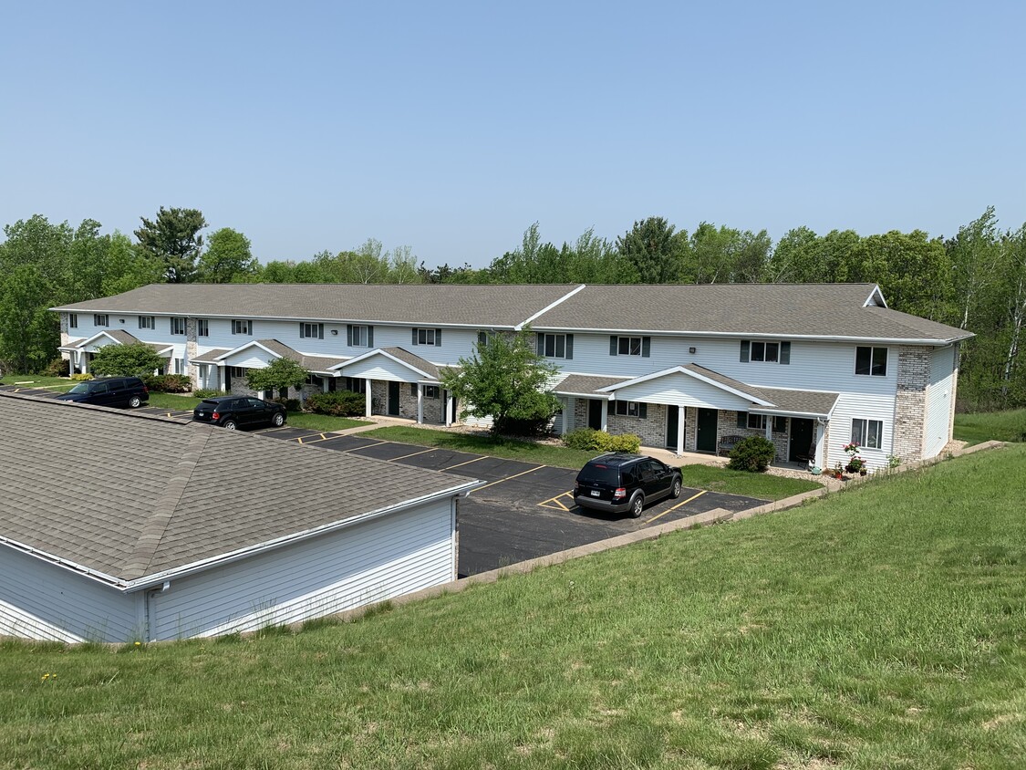 Building Photo - Woods Edge Apartments