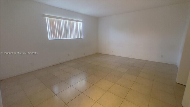 Foto del edificio - 500 NE 2nd St