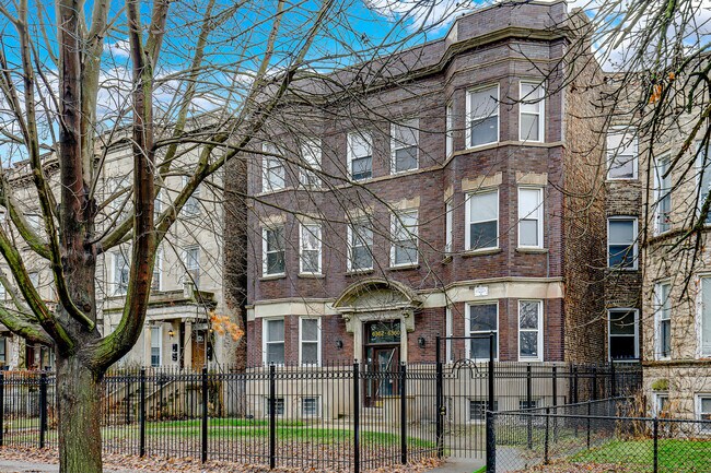 Foto del edificio - 6360 S Greenwood Ave