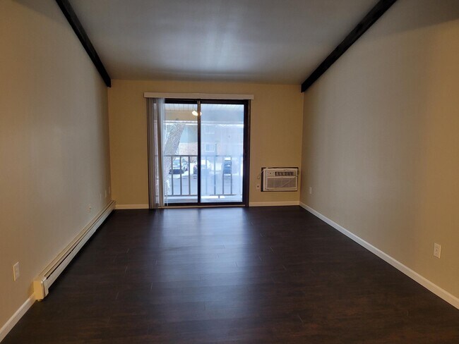 Foto del edificio - 2500 Wilson Ct