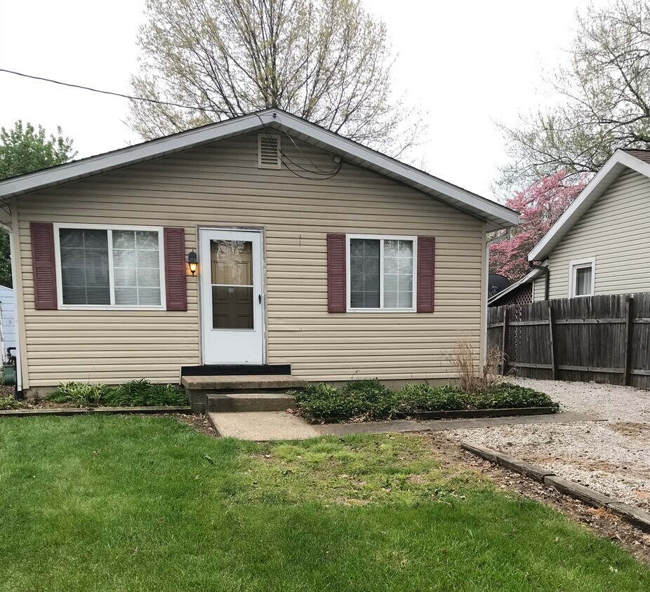 1439 Woodbirch Ave, Akron, OH 44314 House Rental in Akron, OH