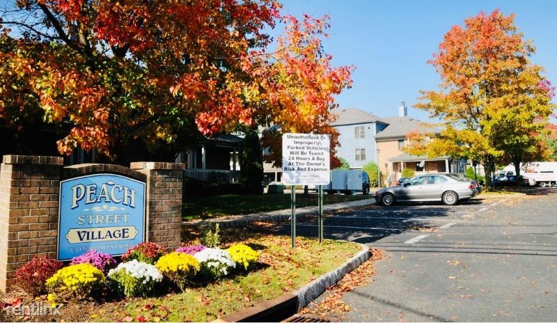 Primary Photo - 2 br, 2 bath Condo - 506 Peach Street
