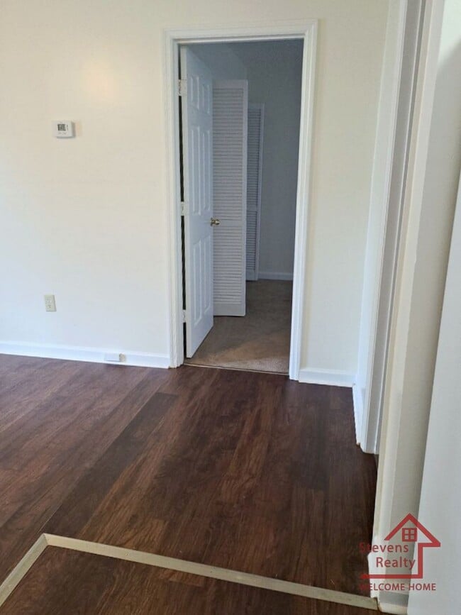 Foto del edificio - 220 Dogwood Pointe Dr