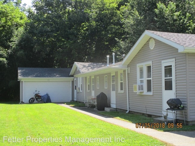 Building Photo - 13 Yorkshire Dr