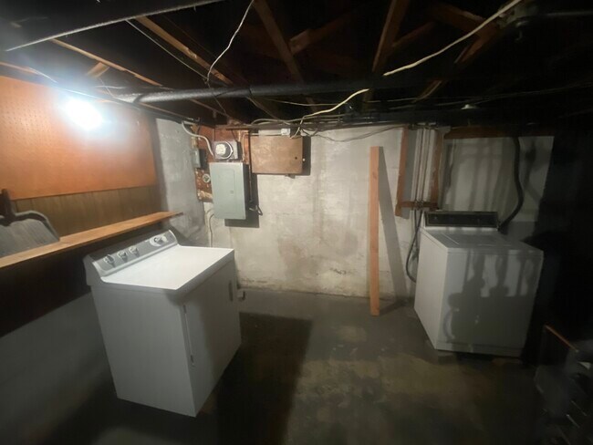 Foto del edificio - 6 Park View Dr