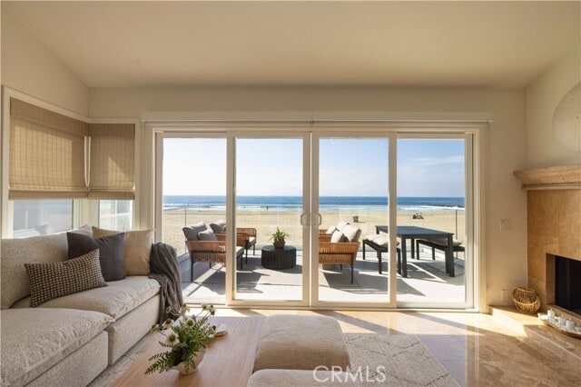 Building Photo - 3012 W Oceanfront