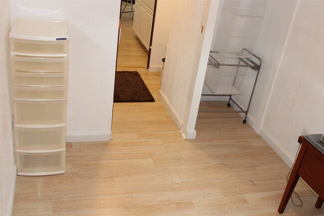 Foto del edificio - 3425 Southwestern