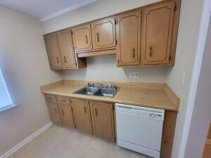 Building Photo - 205 Flores Ln