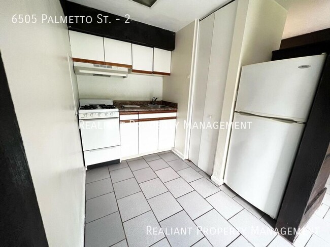 Building Photo - 6505 Palmetto St