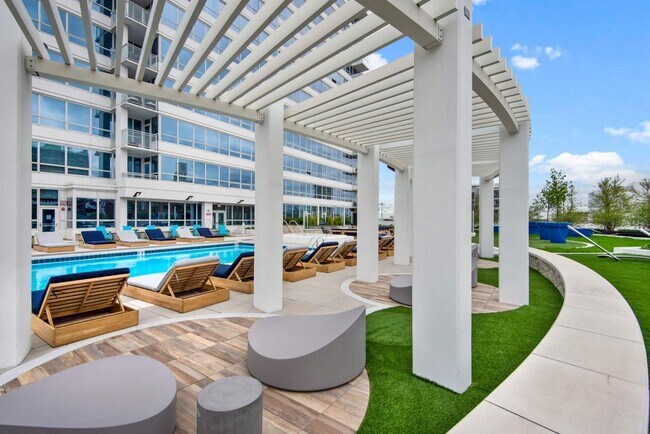 Foto del edificio - 800 W Adams St