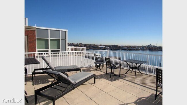 Foto del edificio - 2 br, 1 bath Apartment - Navy Yard