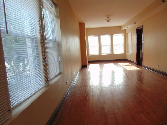 Foto del edificio - 8635 S Bishop St