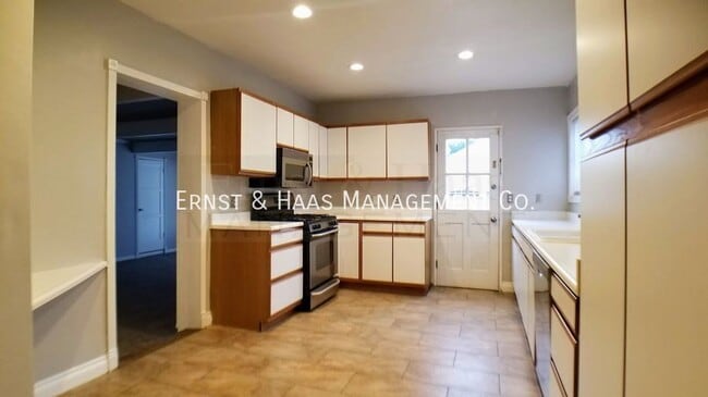 Foto del edificio - 4224 Maury Ave