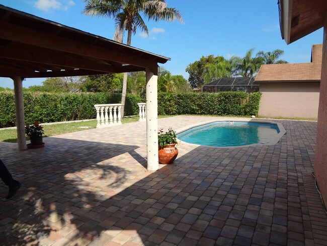 Building Photo - 22442 Sea Bass Dr