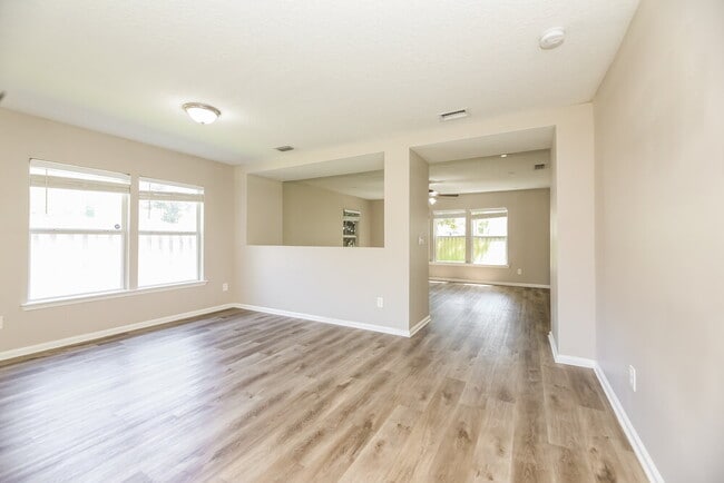 Building Photo - 12290 Lawson Creek Dr