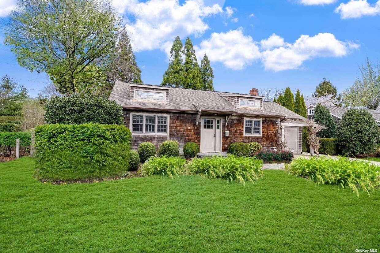 Primary Photo - 28 Mill Hill Ln