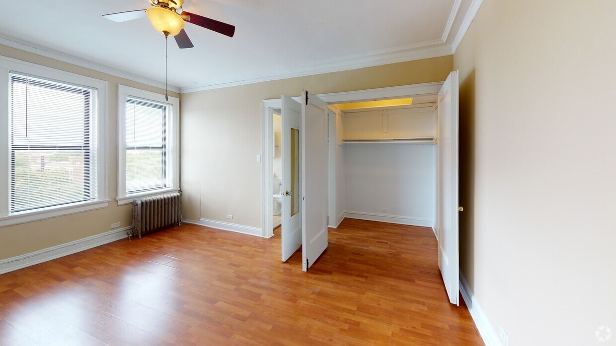 Photo - The Versailles Apartments