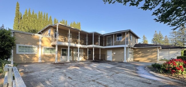 Building Photo - 7610 Miller Ave