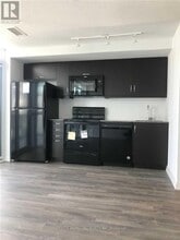 Building Photo - 30 Meadowglen Pl