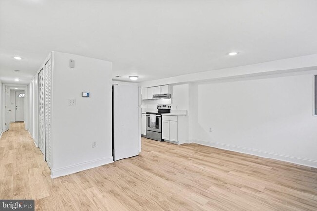 Building Photo - 3538 10th St NW