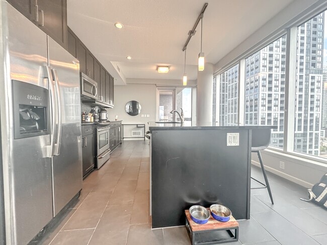 Photo du bâtiment - 211-213 13 Ave SE