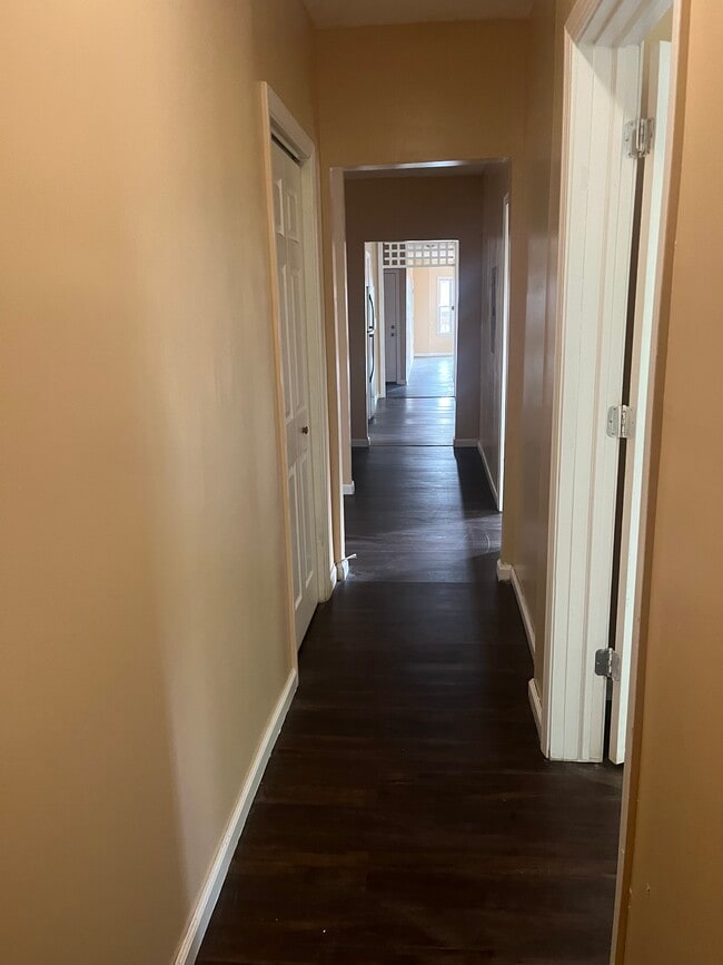Photo - 497-499 Edgewood Street Apartment