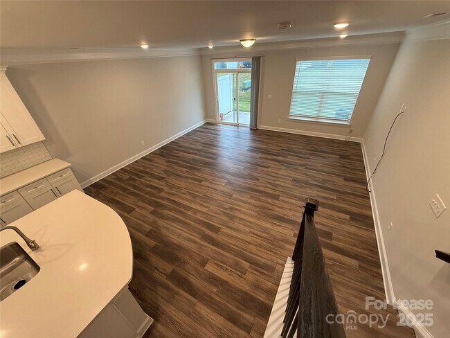 Foto del edificio - 3941 Fadden St