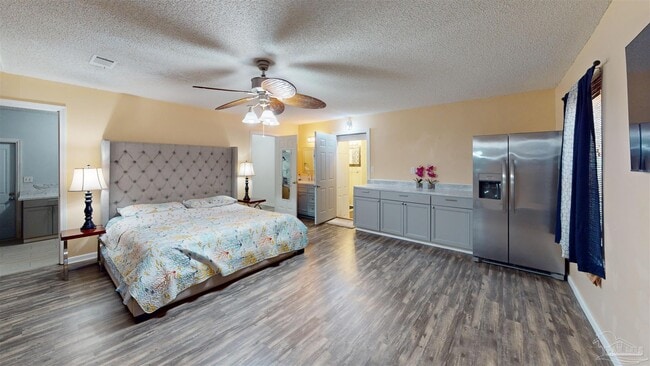 Building Photo - 1059 Woodlore Cir