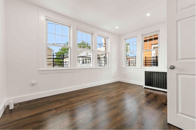 Foto del edificio - 232 Warren St