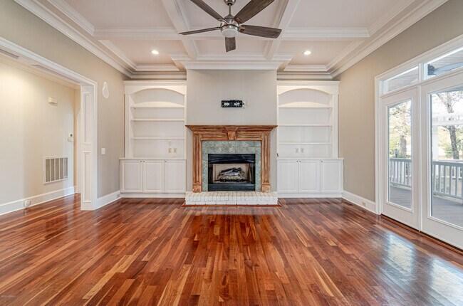 Building Photo - 7313 Fisherman Creek Dr