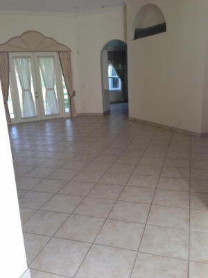 Building Photo - 11301 Edgewater Cir