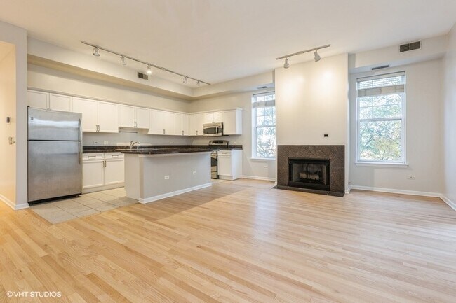 Foto del edificio - 247 W Scott St