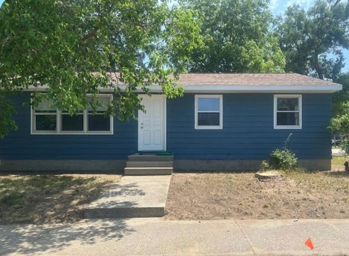 Primary Photo - 520 S Eastern Ave