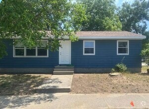 Building Photo - 520 S Eastern Ave