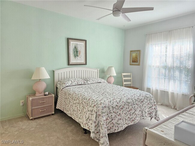 Foto del edificio - 818 Tanbark Dr