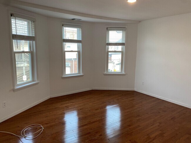 Foto del edificio - 609 Valley Brook Ave