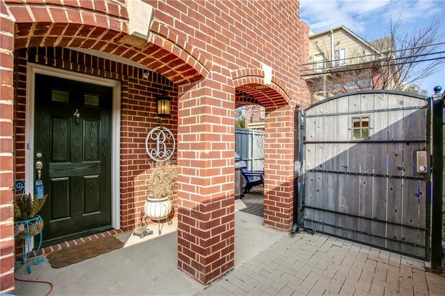 Foto del edificio - 4124 Hyer St