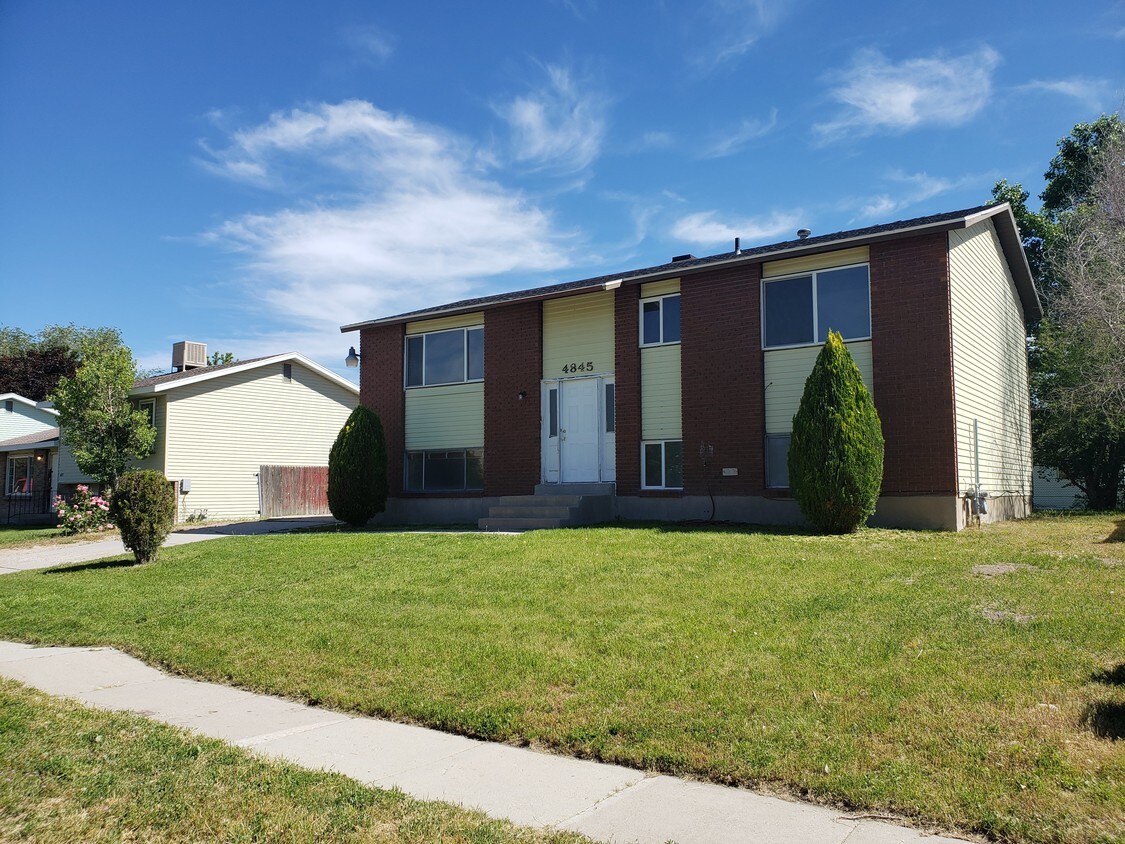 4845 Heath Ave, Kearns, UT 84118 House Rental in Kearns, UT