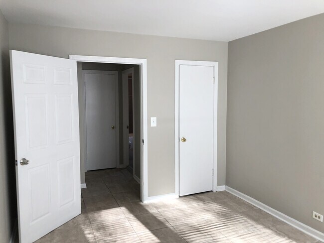 Foto del edificio - 434 Elmwood Ave