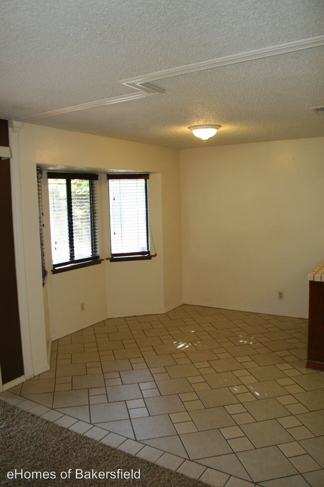 Foto del edificio - 3 br, 2 bath House - 6309 Castlepoint St