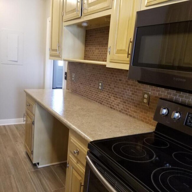 Building Photo - 3 bedroom in Brentwood TN 37027