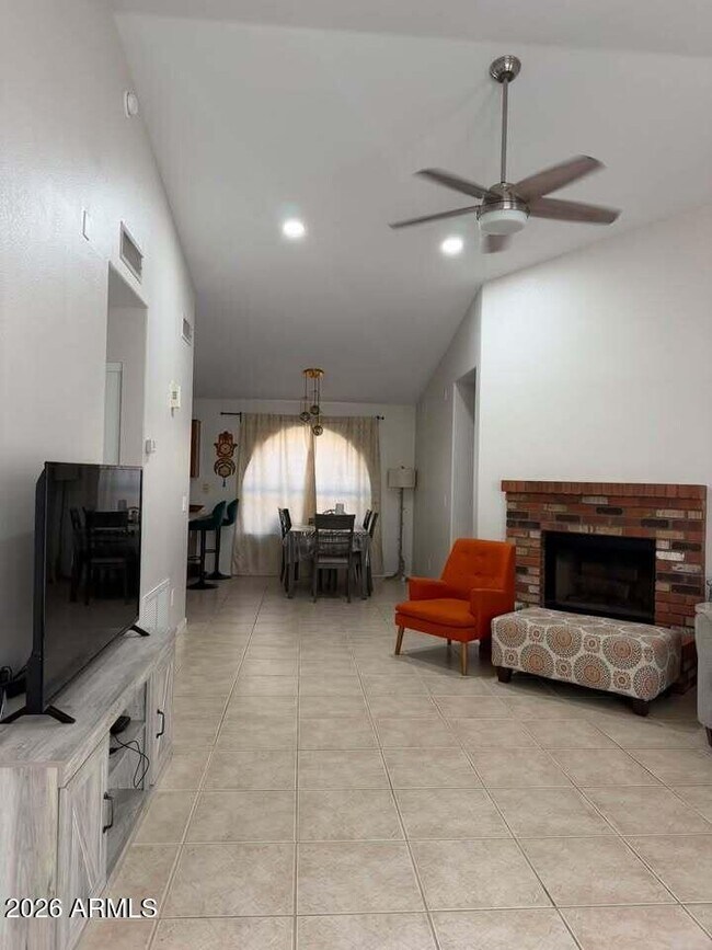 Foto del edificio - 8928 W Fargo Dr