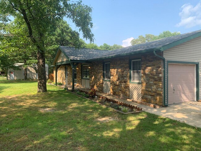 Foto del edificio - 13999 Haystack Ln