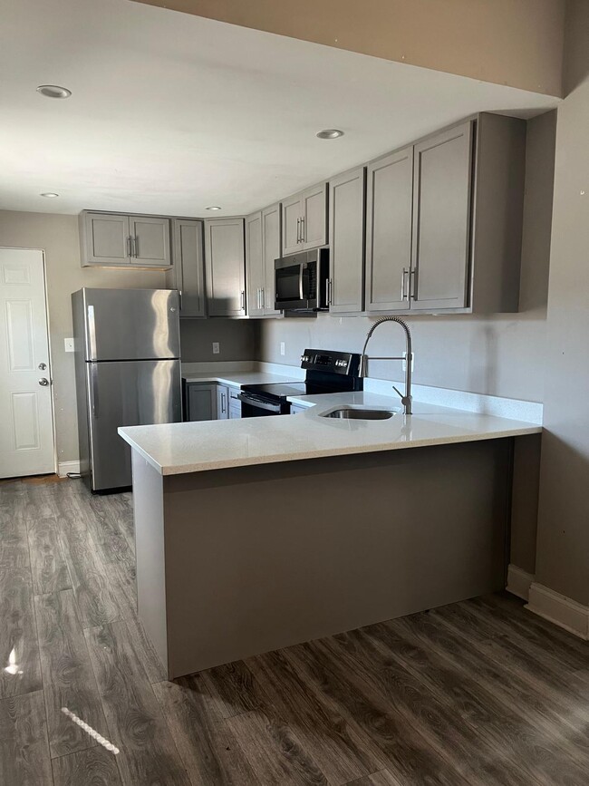 Building Photo - Druid Hill