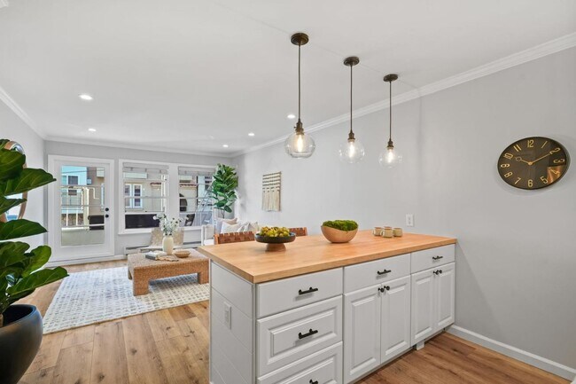 Foto del edificio - 1250 Clay St