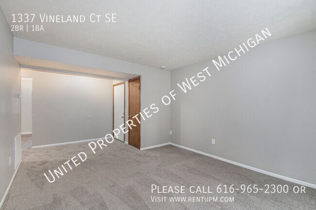 Building Photo - Available Now | 2 Bedroom 1 Bath Apartment...