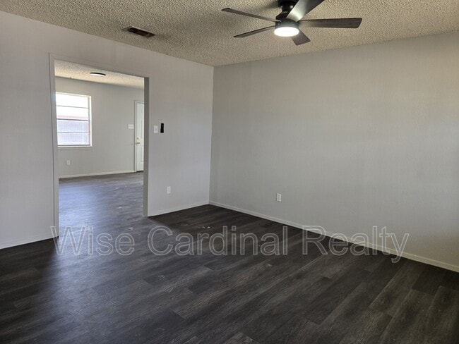 Building Photo - 7403 Hickory Ave