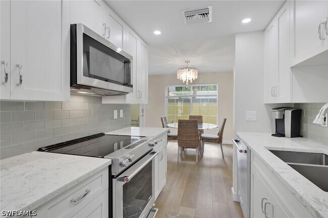 Foto del edificio - 230 3rd Ave S