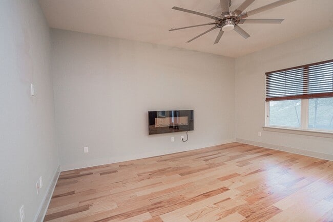 Building Photo - 2017 Local Rebel St